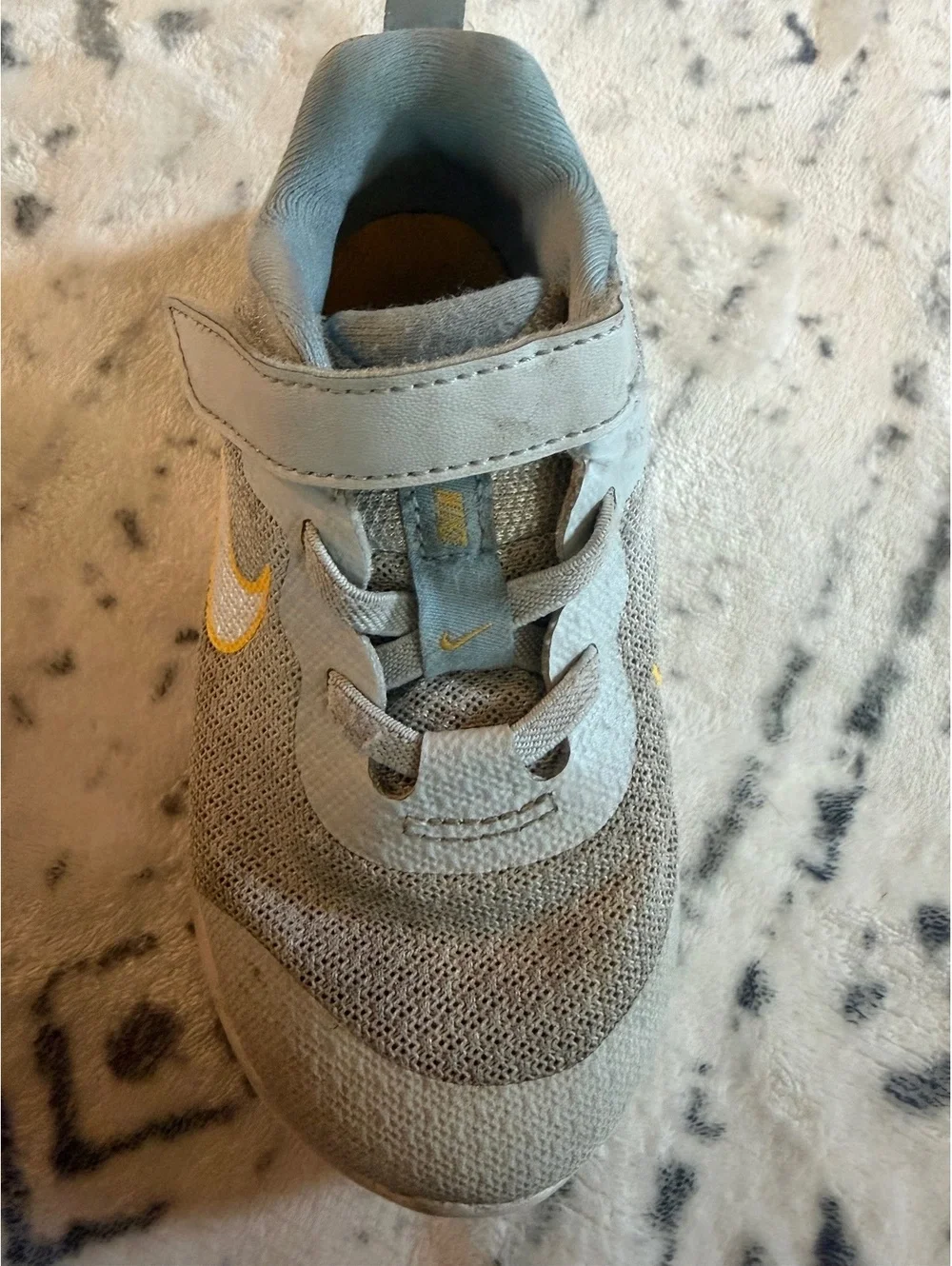 Nike Kids' Athletic Shoes Size 8C Gray and Yellow